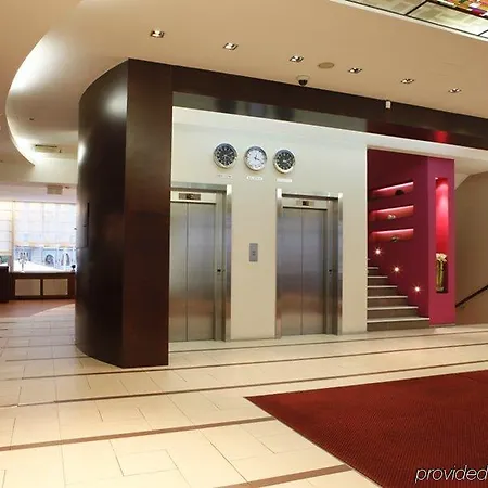 Hotel In 4*