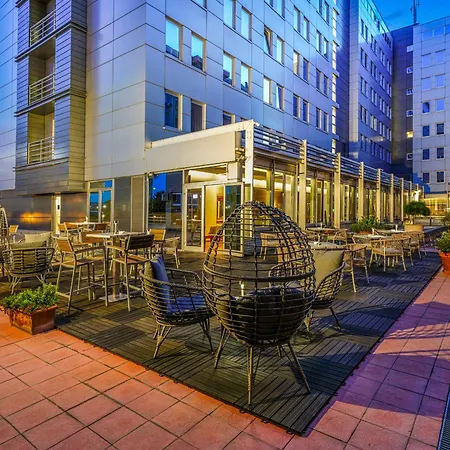 Hotel In 4*